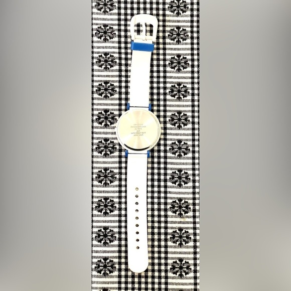 ARMITRON Rare Vintage 1990s AWATCH Quartz Analog Water Resistance 100 White Blue - Picture 6 of 6